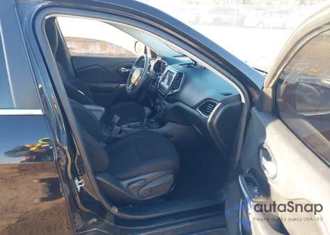 2019 Jeep Cherokee Latitude 4X4 from USA, damaged, VIN 1C4PJMCB7KD464754